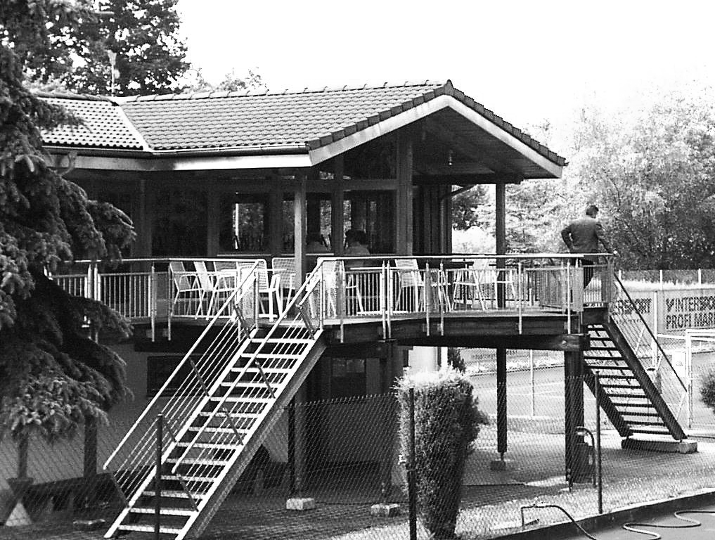1990